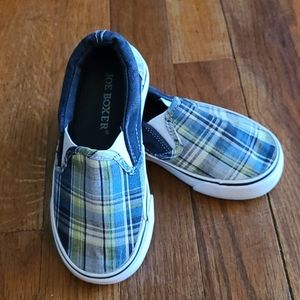 Plaid slip on Joe Boxer shoes